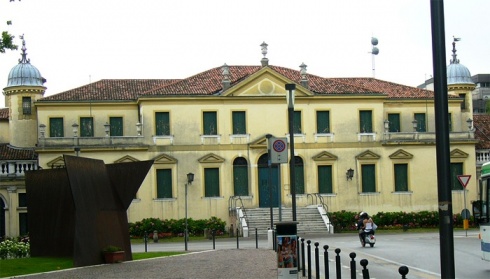 Biblioteca civica di Mestre Villa Erizzo 